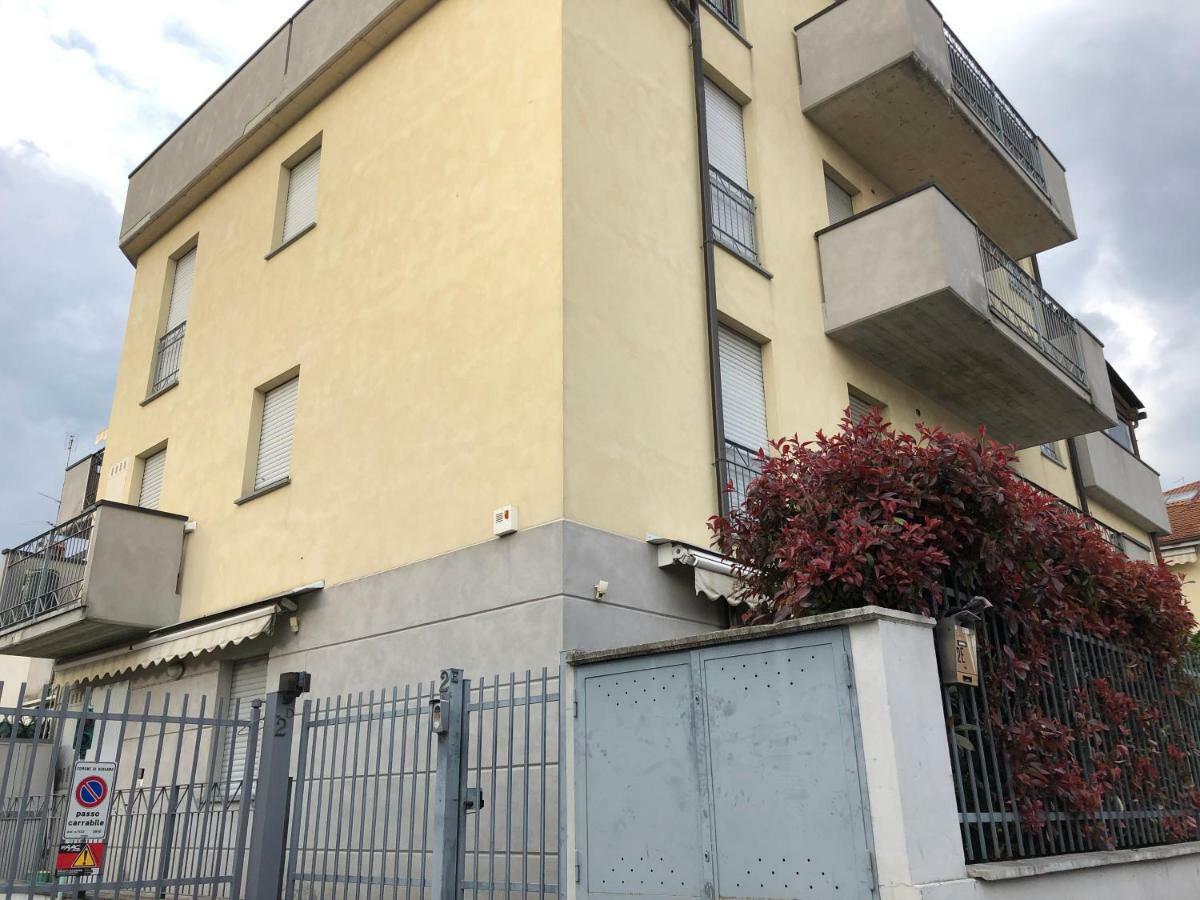 Apartamento Bergamo Easy Airport Exterior foto